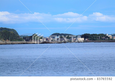 藍天和海 83765592