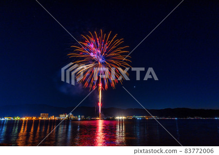 諏訪湖秋季煙花（十月晴） 83772006