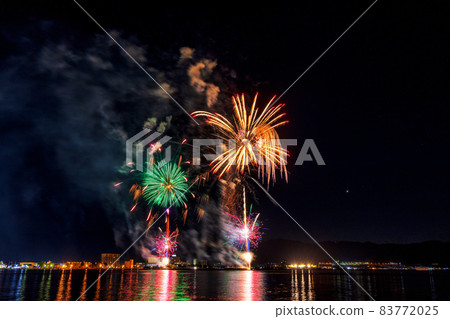 諏訪湖秋季煙花（十月晴） 83772025