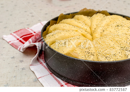 Raw dough in the form for homemade bread 83772587