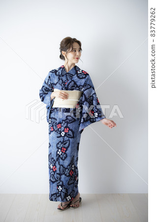 有鬆 Shibori Yukata Woman 有鬆 Shibori Yukata Woman 83779262