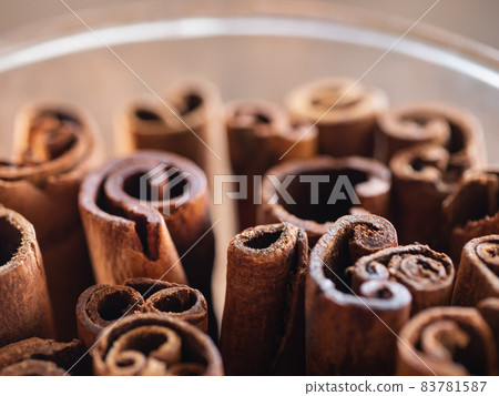 肉桂棒。一種香料，也用於生藥。 83781587