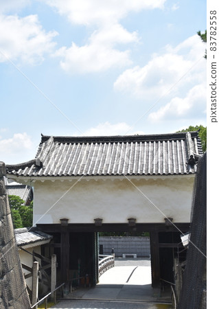 Summer scenery of Nijo Castle in Kyoto Honmaru Yaguramon 83782558