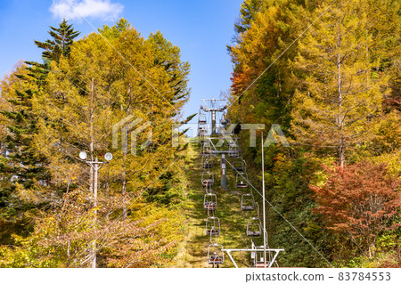 Achi Village, Nagano Prefecture Heavens Sonohara Pair Lift Wrapped in Autumn Leaves Achi Village, Nagano Prefecture Heavens Sonohara Pair Lift Wrapped in Autumn Leaves 83784553