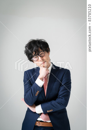 商人受苦 83785210