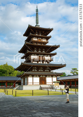 藥師寺三重塔東塔和東走廊 藥師寺三重塔東塔和東走廊 83787833