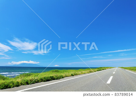 Hokkaido Ororon line of blue sky 83789014
