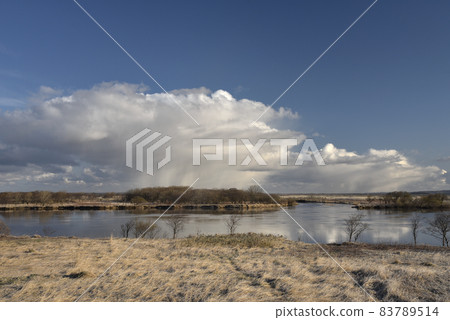 Teshio River in early spring 83789514