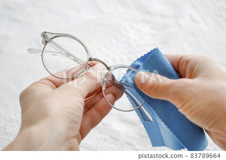 Care for glasses Care for glasses 83789664