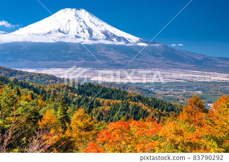 《山梨縣》秋天的富士山·秋葉20首歌曲 《山梨縣》秋天的富士山·秋葉20首歌曲 83790292