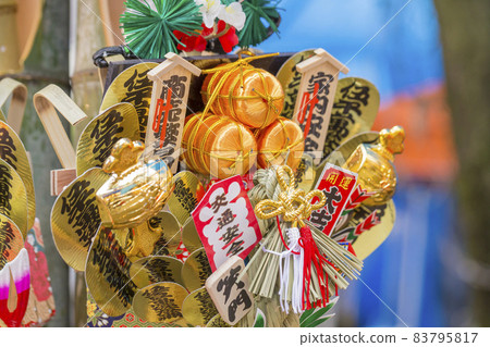 Tori no Ichi rake，繁榮的商業，多彩的神社 83795817
