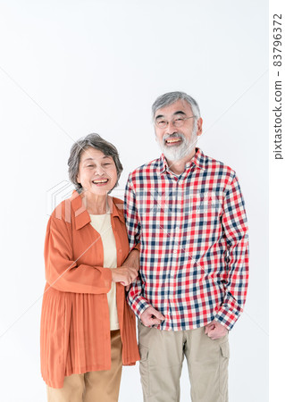 資深夫婦微笑好朋友 資深夫婦微笑好朋友 83796372