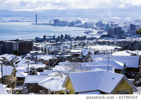 雪中的大津市 83796503