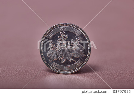 500 yen coin 83797955