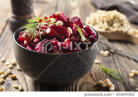 beet salad with cedar nuts 83804362