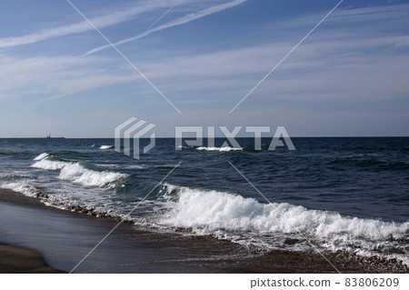 鳥取四季漫步秋日沙丘 83806209