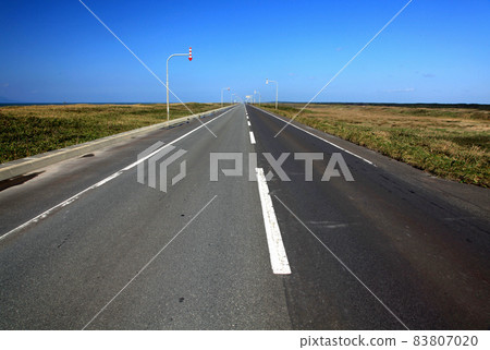 Road through the northernmost Sarobetsu wilderness 83807020