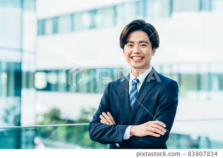 Young businessman man shooting cooperation "LINK FOREST" Young businessman man shooting cooperation "LINK FOREST" 83807834