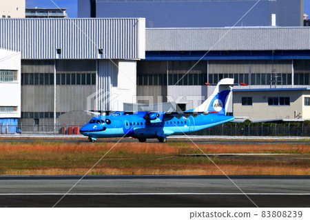 Osaka International Airport AMX Amakusa Airlines Taxiing Osaka International Airport AMX Amakusa Airlines Taxiing 83808239