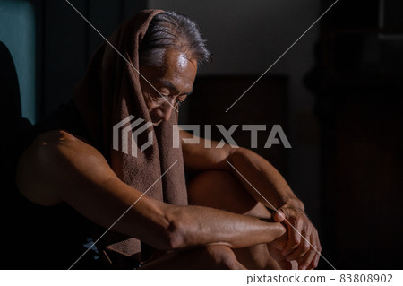 Middle man training Middle man training 83808902