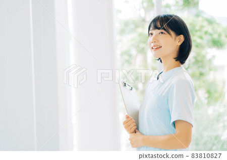 微笑的女護士 83810827