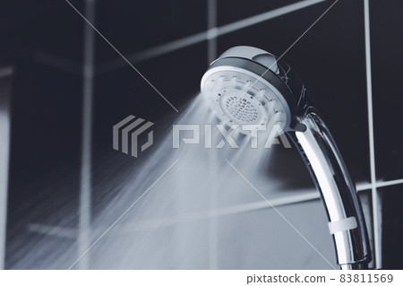 浴室淋浴 83811569