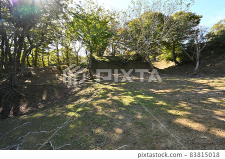 深秋的玄風城藏和群 中尾山，柴田勝家的大本營在靜岳之戰中 83815018