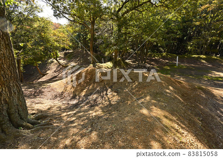 深秋的玄風城藏和群 中尾山，柴田勝家的大本營在靜岳之戰中 83815058