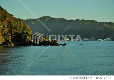 三陸海岸釜石灣朝日 三陸海岸釜石灣朝日 83817597