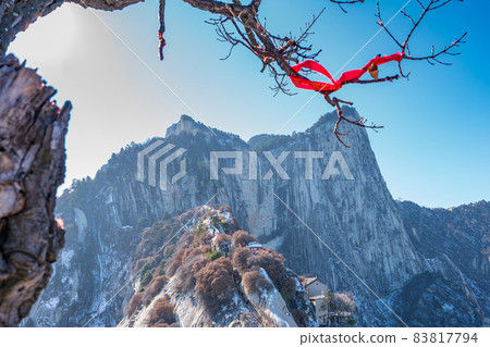 Huashan mountain in China, Xi'an, province Shaanxi, one of the holy mountains Huashan mountain in China, Xi'an, province Shaanxi, one of the holy mountains 83817794