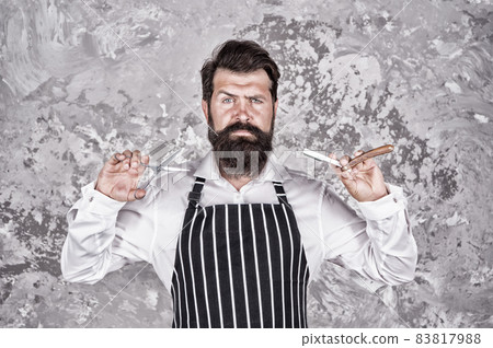 Vintage barber. Barber in apron hold hairdresser Vintage barber. Barber in apron hold hairdresser 83817988