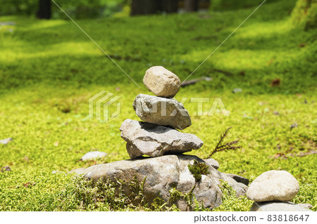 石頭天平 83818647