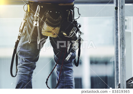 People working at construction sites 83819365