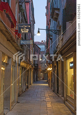 City scene of Venice during Covid-19 lockdown without visitors at daytime in 2020 City scene of Venice during Covid-19 lockdown without visitors at daytime in 2020 83826861
