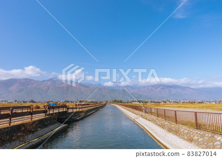 Autumn pick-up dam [taken from Miyajiri Bridge] 83827014