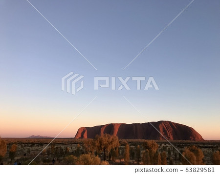 [Australia] Ayers Rock (Uluru) 83829581