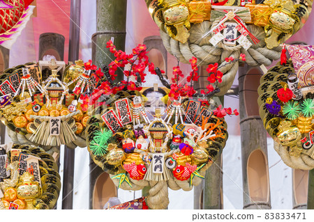 Tori no Ichi rake,繁榮的商業,多彩的神社 Tori no Ichi rake,繁榮的商業,多彩的神社 83833471