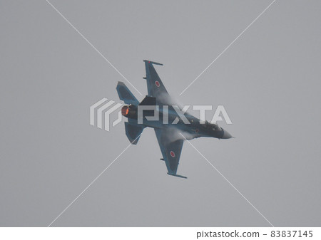 F-2戰鬥機的機動飛行 F-2戰鬥機的機動飛行 83837145