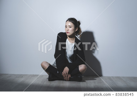 Cool female portrait Cool female portrait 83838545