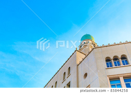 [Urban scenery of Kanagawa] Scenery around Minato Mirai, Yokohama (Yokohama Customs) 83844258