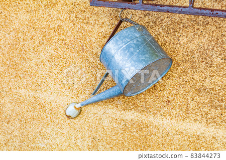 [Image material] Retro watering can 83844273