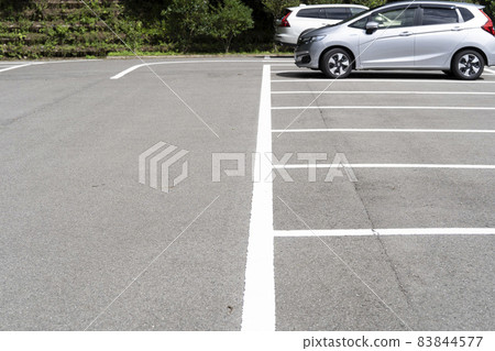 室外停車位 室外停車位 83844577