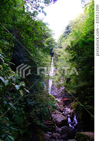 神奈川山北町沙水瀑布 神奈川山北町沙水瀑布 83851300