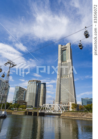 [城市景觀]橫濱港未來景觀和YOKOHAM AIR CABIN 83856072