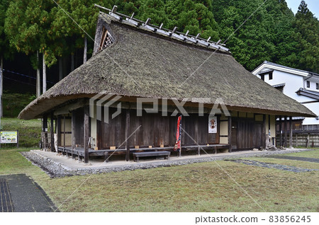 被選為日本遺產的鳥取縣若狹町宮代田先生的茅草屋頂住宅 83856245