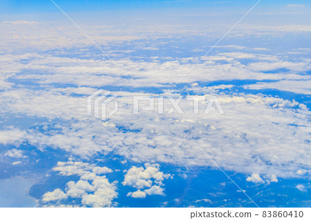 [Image material] Scenery from the aircraft window (B787) 83860410