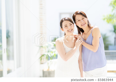 高級女性年輕女性美形象 83863944