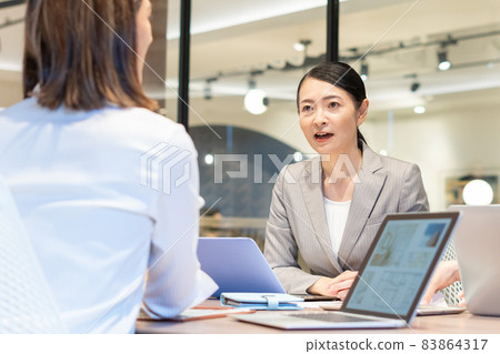 Business woman meeting OL shooting cooperation: WEEK Shibadaimon (Sun Frontier Fudousan) Business woman meeting OL shooting cooperation: WEEK Shibadaimon (Sun Frontier Fudousan) 83864317
