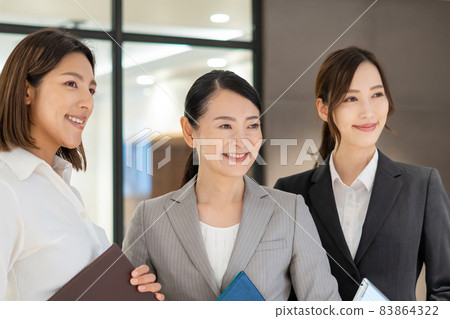 Business Woman Office Portrait Shooting Cooperation: WEEK Shibadaimon (Sun Frontier Fudousan) 83864322