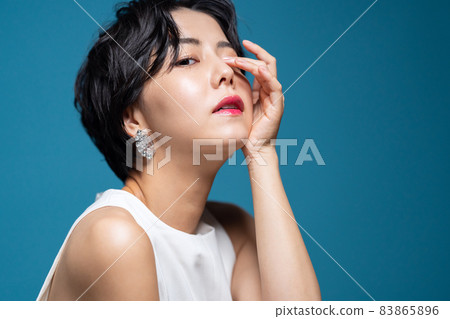 女性美容美中護膚 83865896